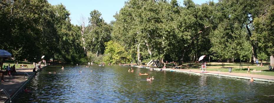 Sycamore Pool - Having fun on a summer afternoon